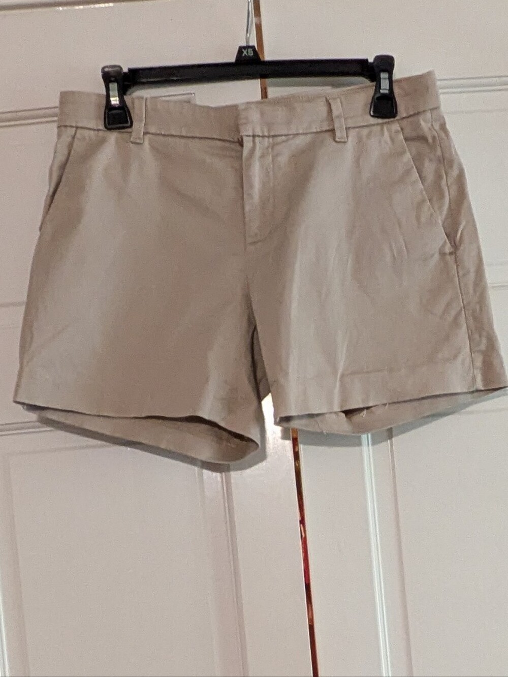 Banana Republic 5-Inch Chino Khaki Beige Cotton Blend Women's Shorts